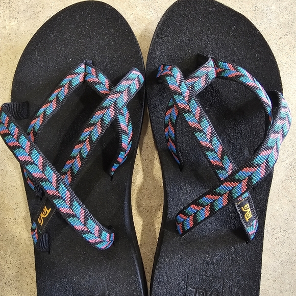 TEVA Women's Olowahu Sandal Slip-On Retro Geometric Multi Colored Size 7 - Picture 10 of 14